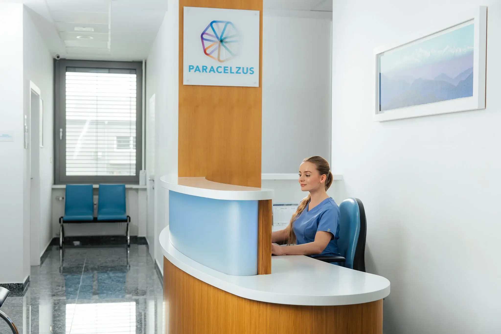 Recepcija Medicinskega centra Paracelzus v Celju